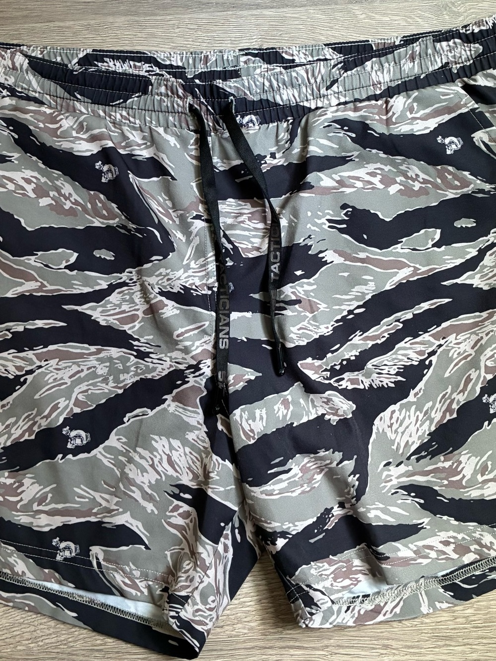 Savage Tacticians Swim Shorts Mens XL Tiger Stripe Camo Lined 5” inseam